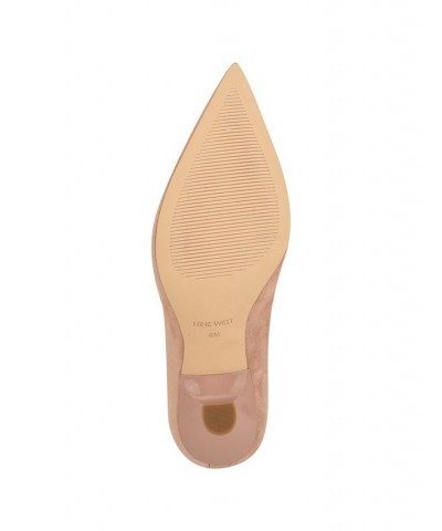 Women's Hippa Pointy Toe Pumps Ivory/Cream $40.95 Shoes